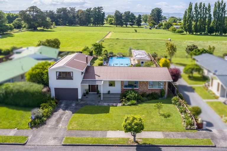 Photo of property in 7 Fairbrother Street, Carterton, 5713