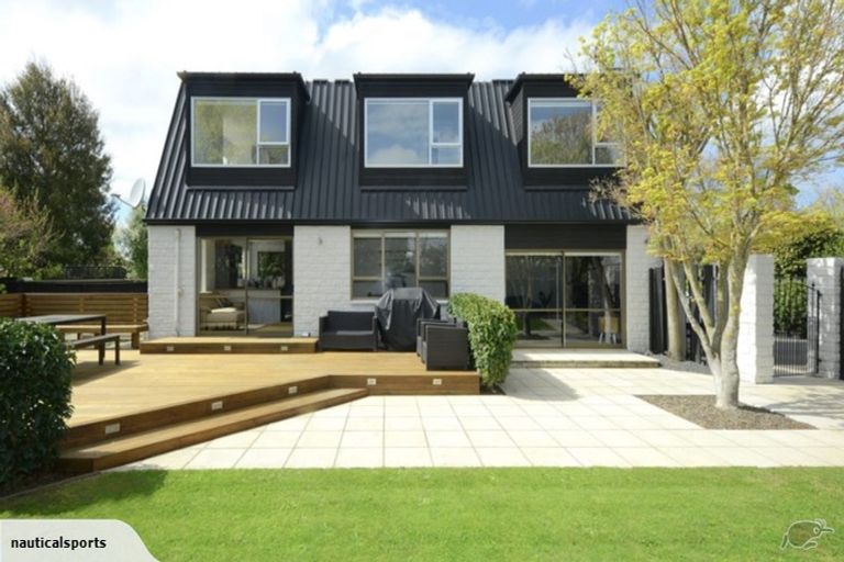 Photo of property in 9b Kaputone Place, Belfast, Christchurch, 8051