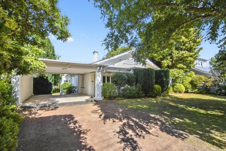 Photo of property in 281 River Road, Claudelands, Hamilton, 3214