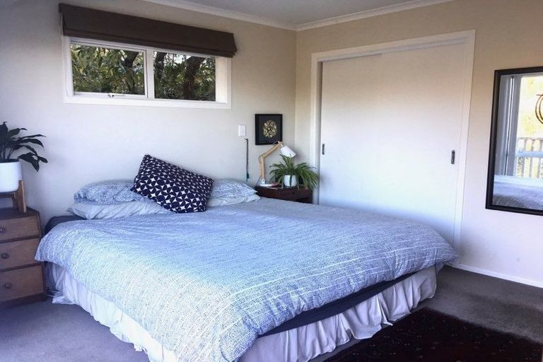 Photo of property in 71 Shakespear Road, Army Bay, Whangaparaoa, 0930