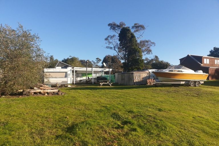Photo of property in 220 Waimaire Avenue, Matarangi, Whitianga, 3592