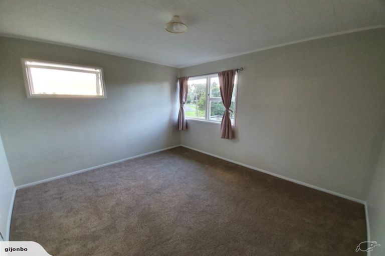 Photo of property in 488 Don Buck Road, Massey, Auckland, 0614