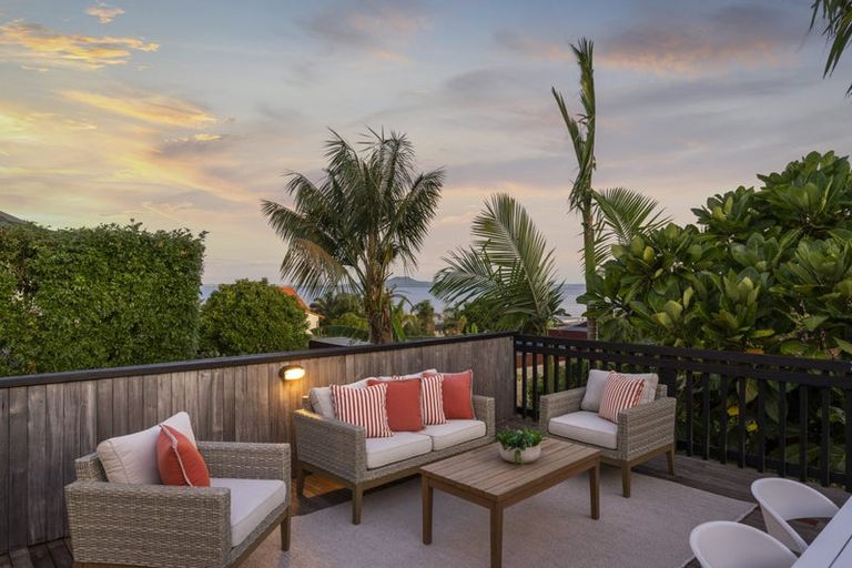 Photo of property in 2/7 Orchard Road, Browns Bay, Auckland, 0630