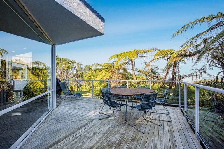 Photo of property in 73 Viewmont Drive, Harbour View, Lower Hutt, 5010