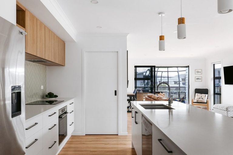 Photo of property in 15 Augusta Rise, Omokoroa, 3114