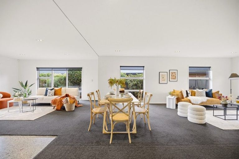 Photo of property in 45 Durrell Way, Rolleston, 7614