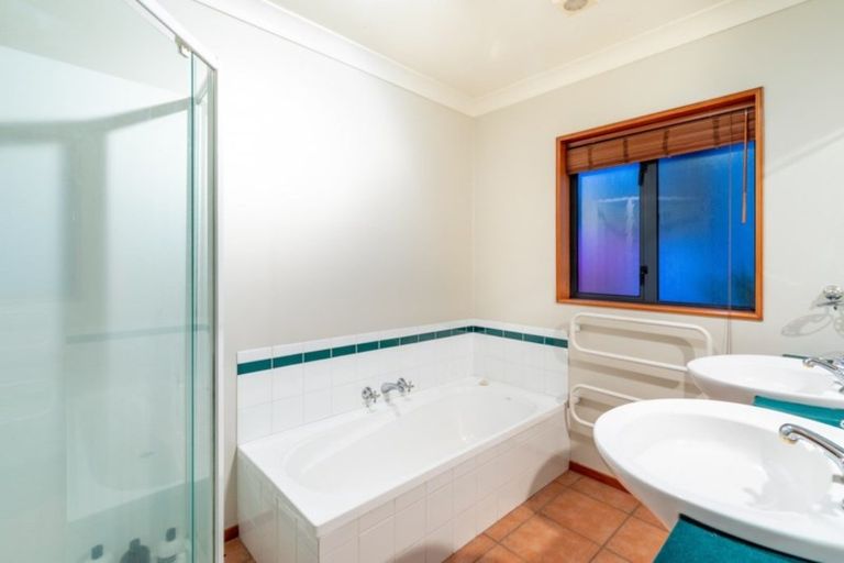 Photo of property in 15 Neptune Place, Waimairi Beach, Christchurch, 8083