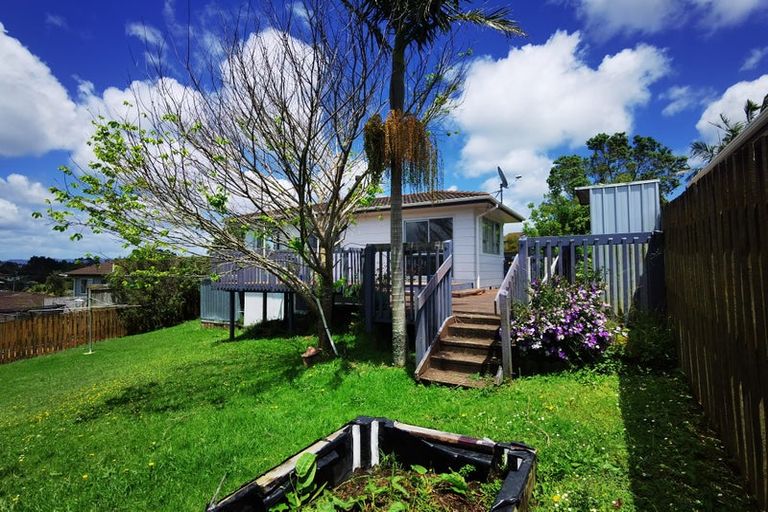 Photo of property in 9 Sumich Place, West Harbour, Auckland, 0618
