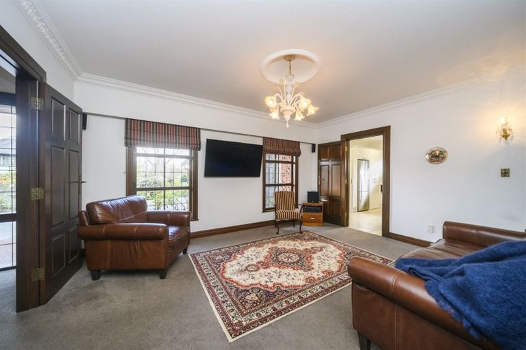 Photo of property in 81 Waterloo Crescent, Hokowhitu, Palmerston North, 4410