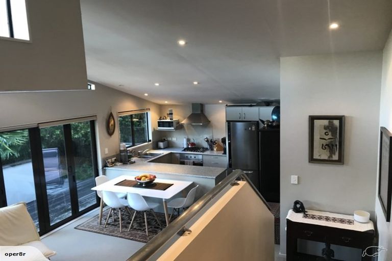 Photo of property in 1/46 Masterton Road, Rothesay Bay, Auckland, 0630