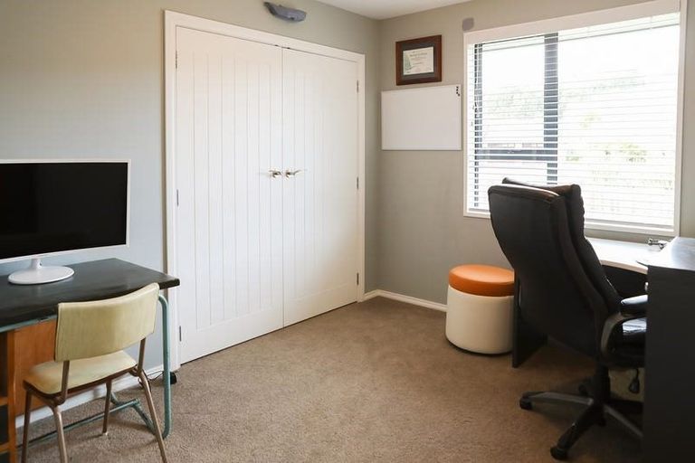 Photo of property in 1 White Hart Lane, Mosgiel, 9024