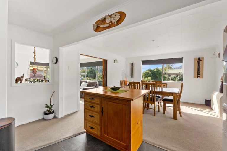 Photo of property in 4 Huia Street, Waikawa, Picton, 7220