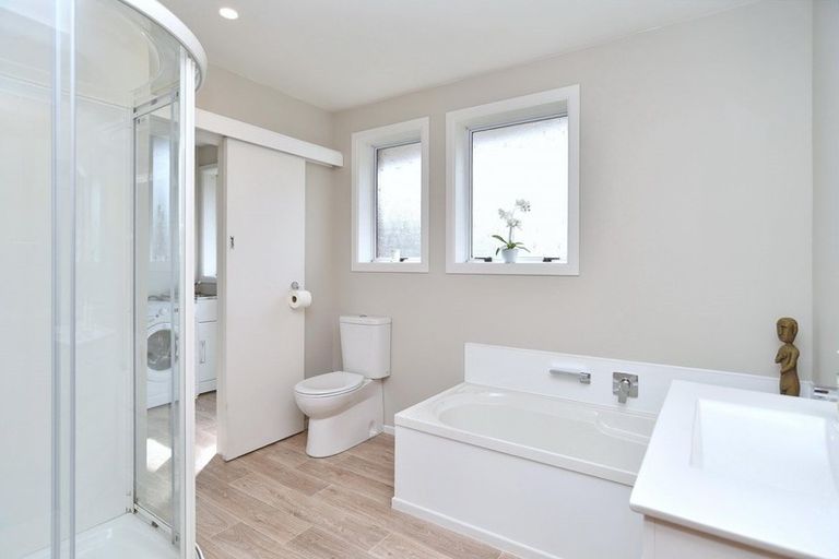 Photo of property in 2/97 Roberta Drive, Somerfield, Christchurch, 8024