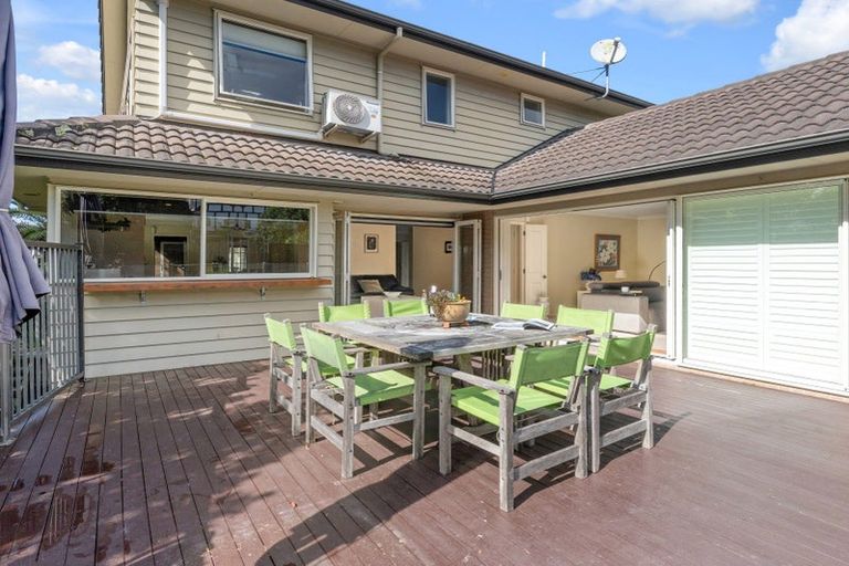 Photo of property in 5 Seymour Road, Mellons Bay, Auckland, 2014