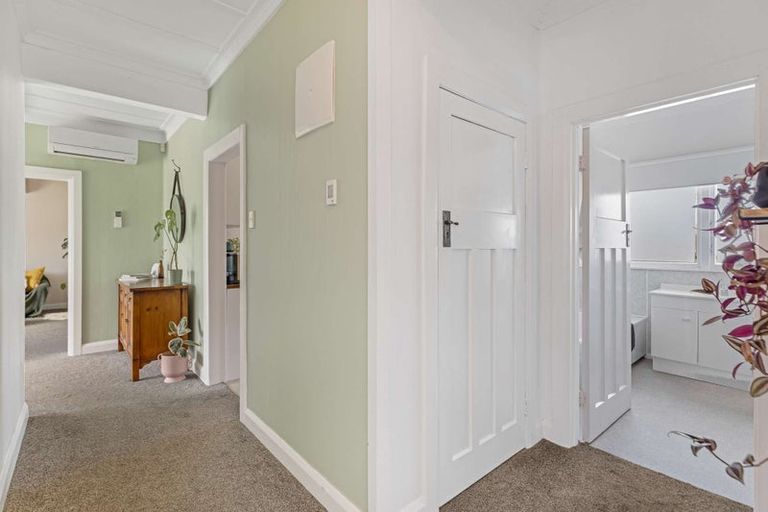 Photo of property in 42 King Street, Marton, 4710