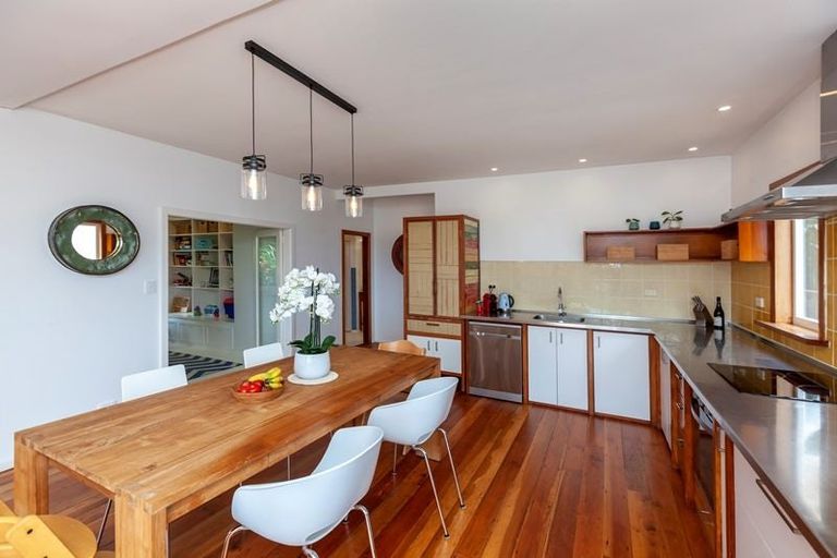 Photo of property in 20 Pingau Street, Paekakariki, 5034