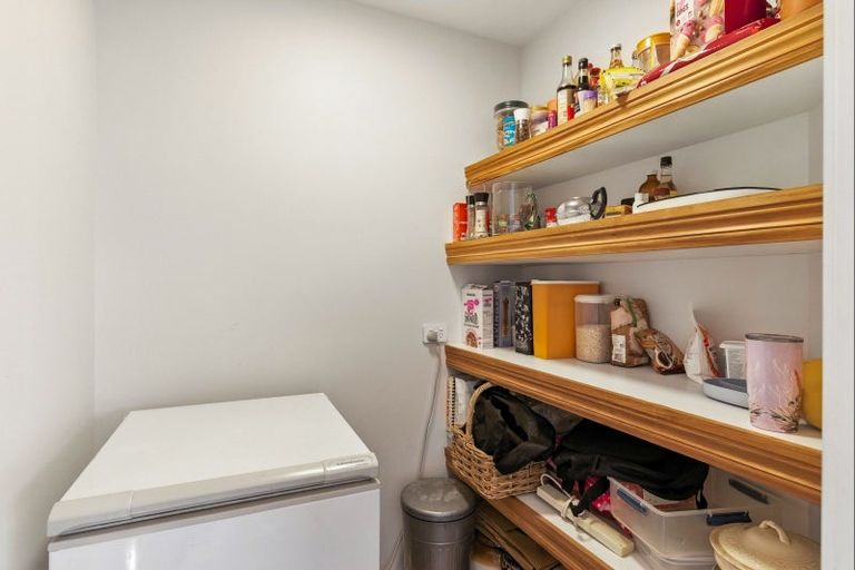 Photo of property in 37 Liverpool Street, Levin, 5510