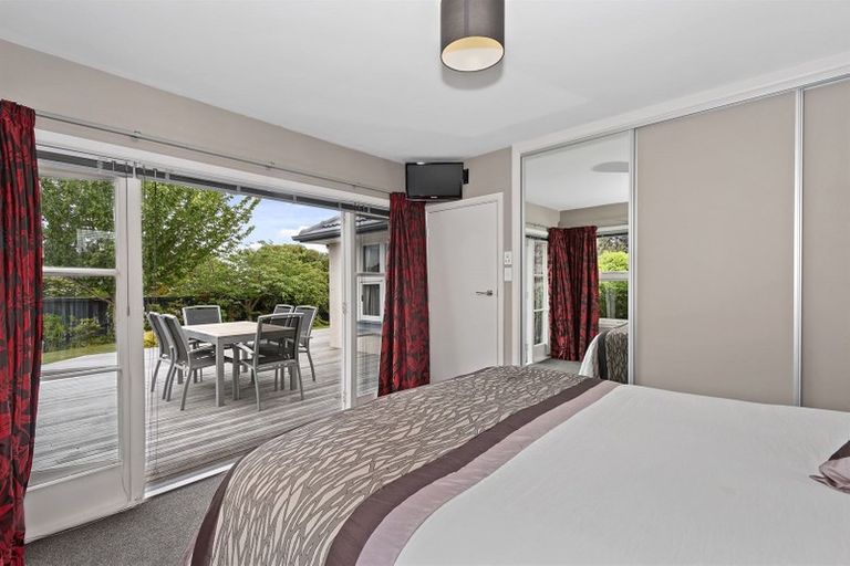 Photo of property in 37 Sledmere Street, Burnside, Christchurch, 8053