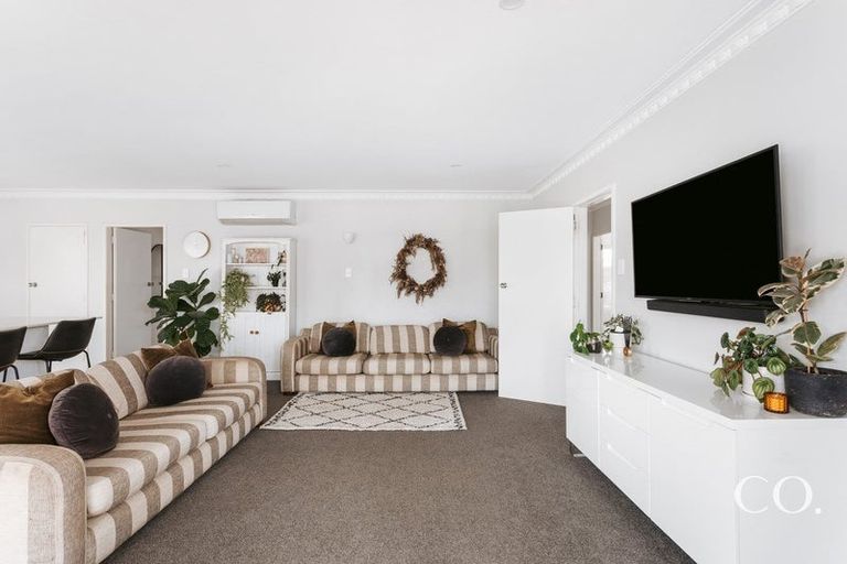 Photo of property in 13 Lilac Place, Otumoetai, Tauranga, 3110