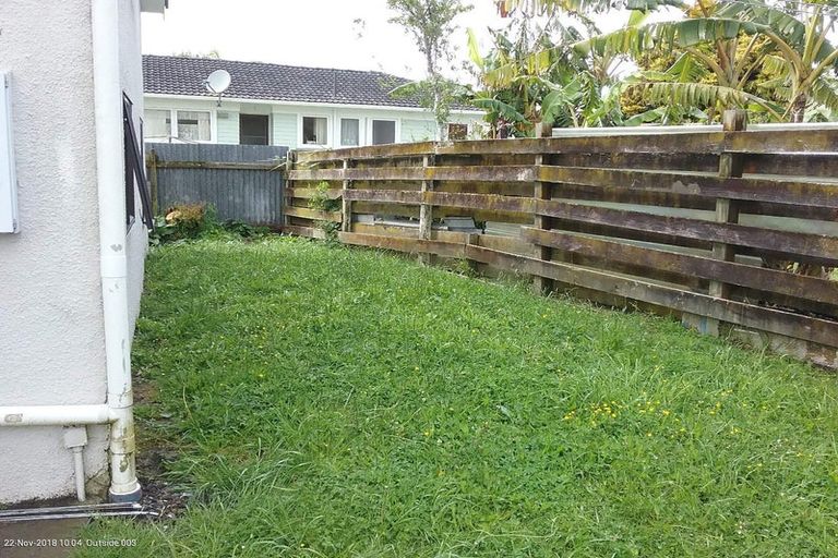 Photo of property in 61 Gloria Avenue, Te Atatu Peninsula, Auckland, 0610