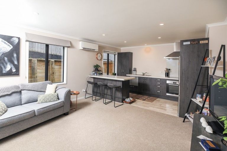 Photo of property in 4/142 Forest Lake Road, Forest Lake, Hamilton, 3200