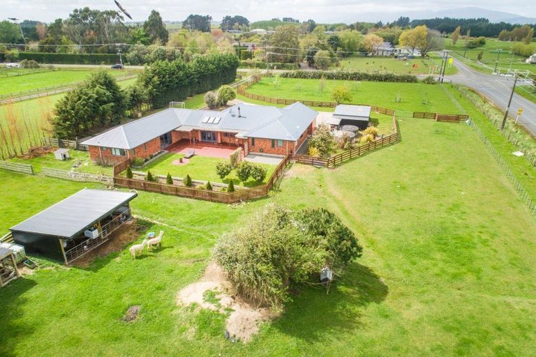 Photo of property in 339 Stoney Creek Road, Kelvin Grove, Palmerston North, 4470