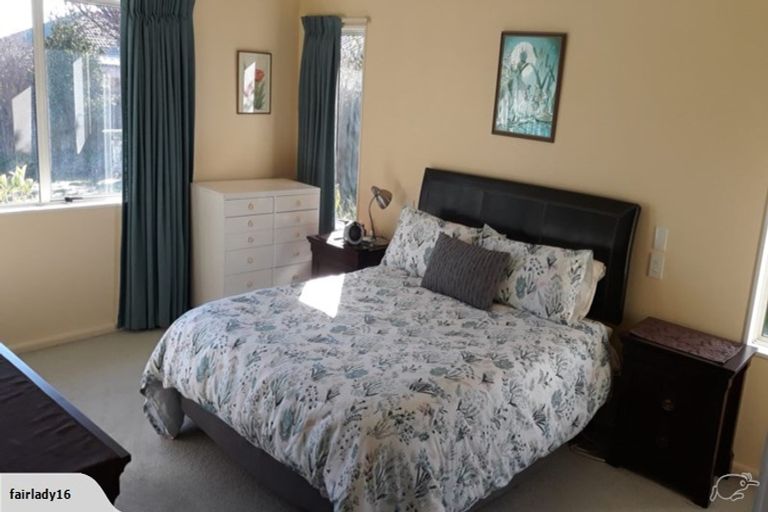 Photo of property in 10 Kingsgate Close, Havelock North, 4130