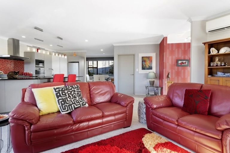 Photo of property in 26 Broadwater Close, Pyes Pa, Tauranga, 3112