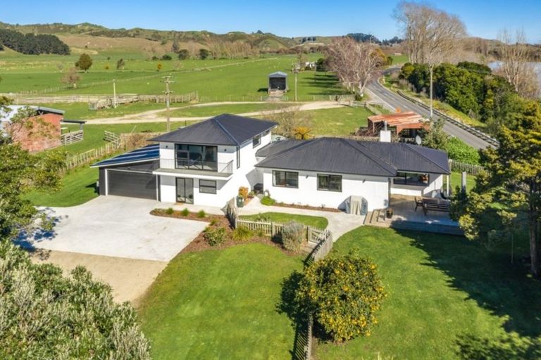 Photo of property in 396 State Highway 4, Upokongaro, Whanganui, 4573