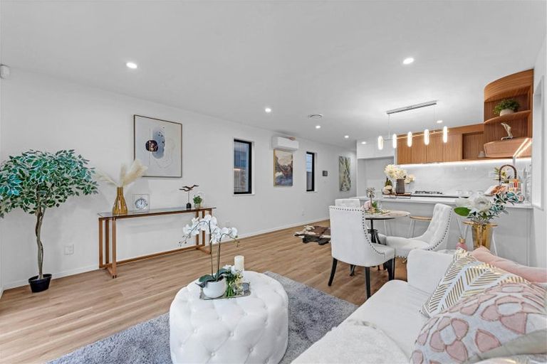 Photo of property in 33 John Gray Street, Papakura, 2110