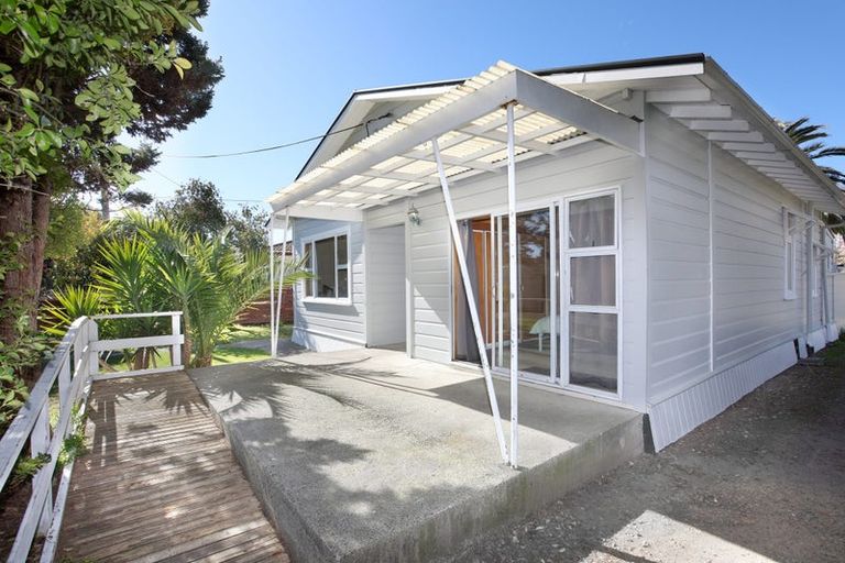 Photo of property in 46 Bridge Street, Bulls, 4818