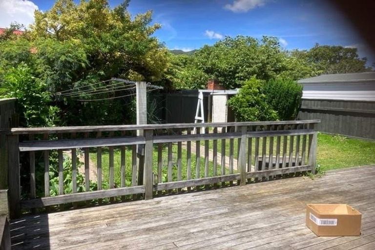 Photo of property in 110 Cambridge Terrace, Fairfield, Lower Hutt, 5011