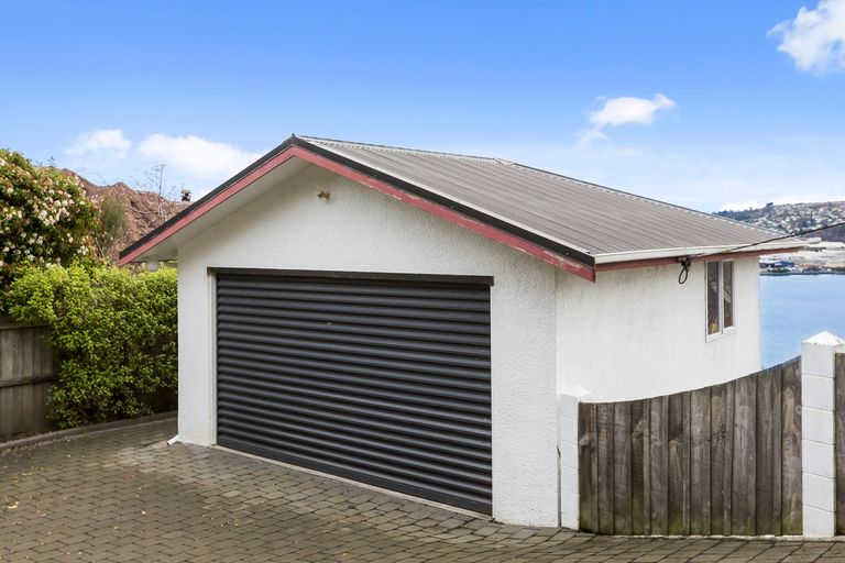 Photo of property in 63 Glendevon Place, Vauxhall, Dunedin, 9013