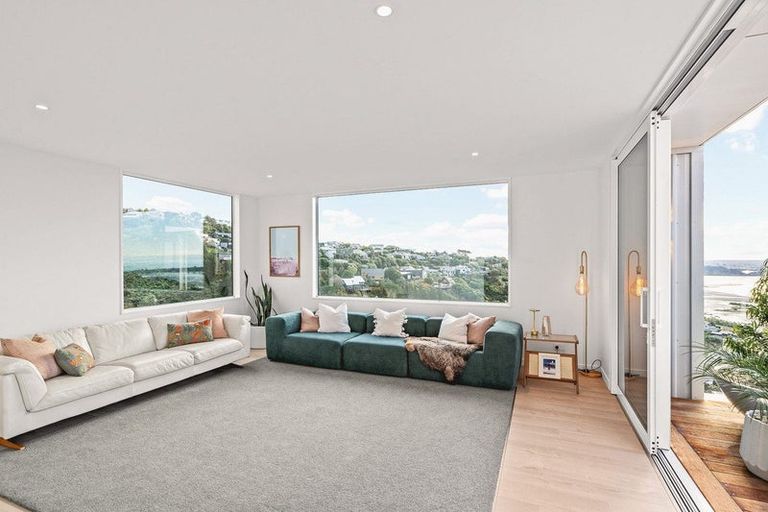 Photo of property in 13 Saint Remy Lane, Redcliffs, Christchurch, 8081
