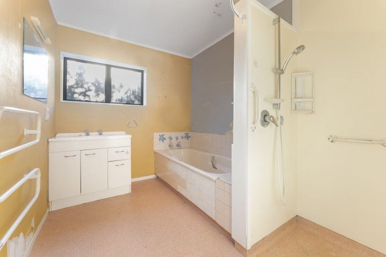 Photo of property in 12a Cambridge Street, Gonville, Whanganui, 4501