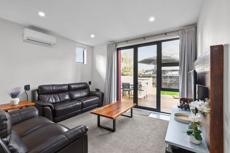 Photo of property in 14 Dignity Street, Papakura, 2110