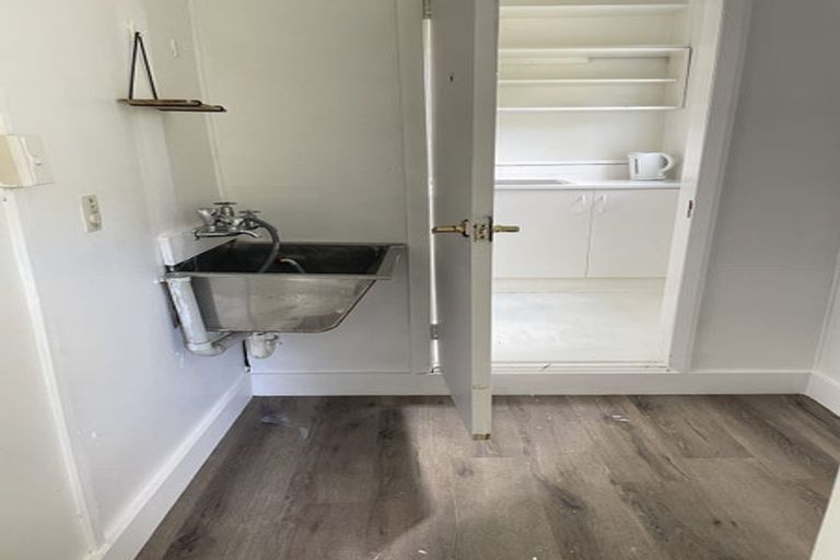 Photo of property in 9 Mortimer Terrace, Aro Valley, Wellington, 6021