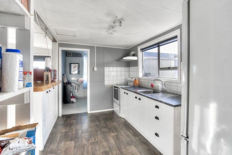 Photo of property in 8 Mill Street, Milton, 9220