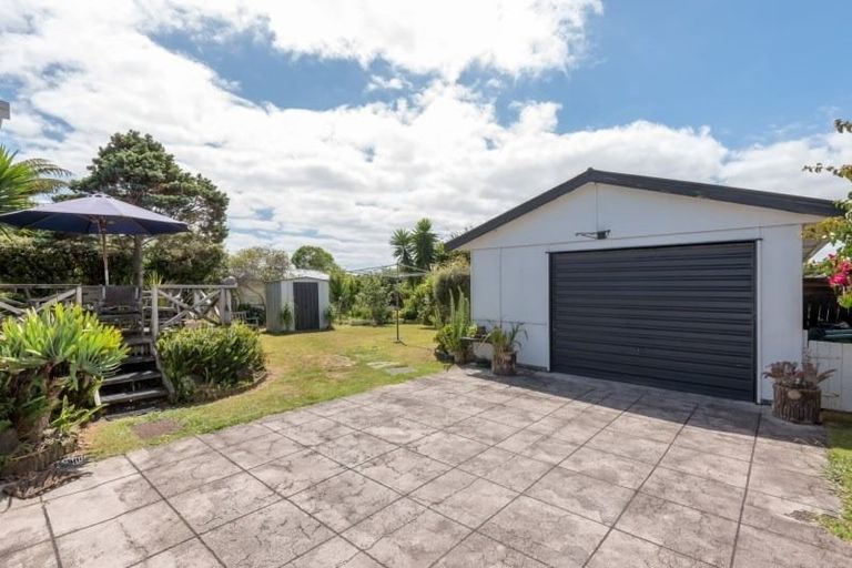 Photo of property in 26 Awatere Street, Clover Park, Auckland, 2023