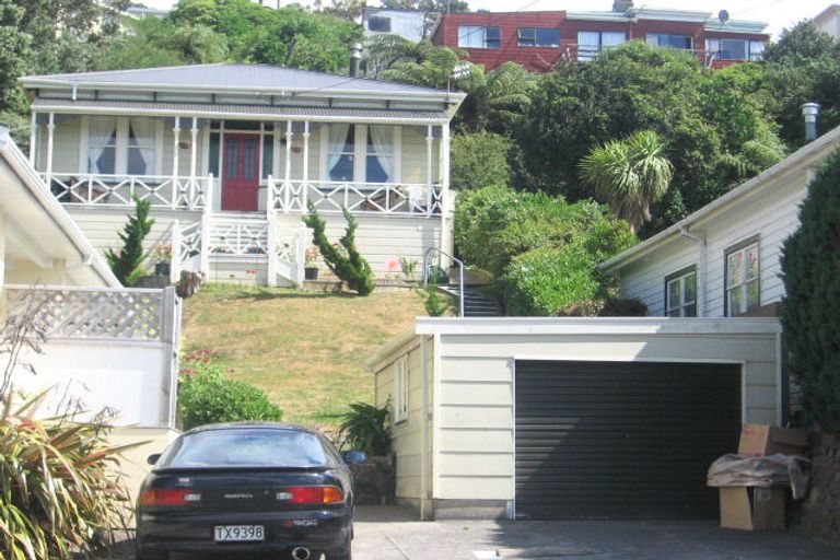 Photo of property in 25 Charlotte Avenue, Brooklyn, Wellington, 6021