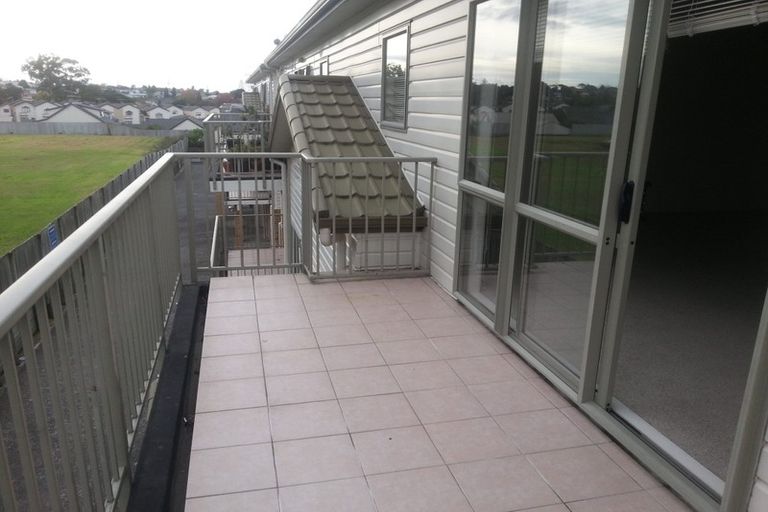 Photo of property in St Claire Village, 177/172 Mcleod Road, Te Atatu South, Auckland, 0610