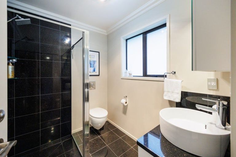 Photo of property in 172 Pacific Drive, Fitzherbert, Palmerston North, 4410