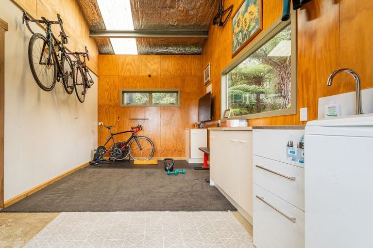 Photo of property in 39 Grange Road, Hahei, Whitianga, 3591