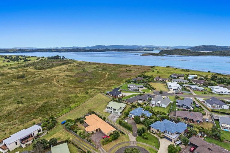 Photo of property in 14 Manuera Place, Ohope, 3121