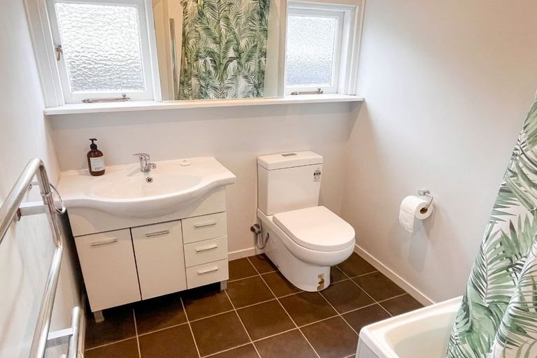 Photo of property in 19 North Parade, Richmond, Christchurch, 8013