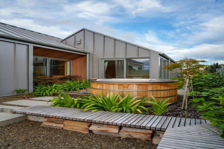 Photo of property in 7 Campbell Road, Wanaka, 9305