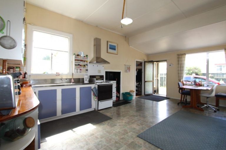 Photo of property in 22 Julia Street, Pahiatua, 4910