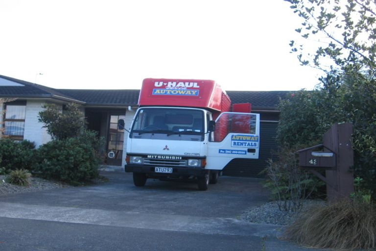 Photo of property in 43 Geraldine Crescent, Cloverlea, Palmerston North, 4412