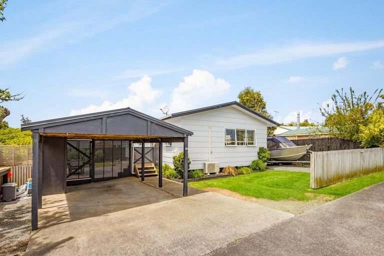 Photo of property in 42a Rautawhiri Road, Helensville, 0800