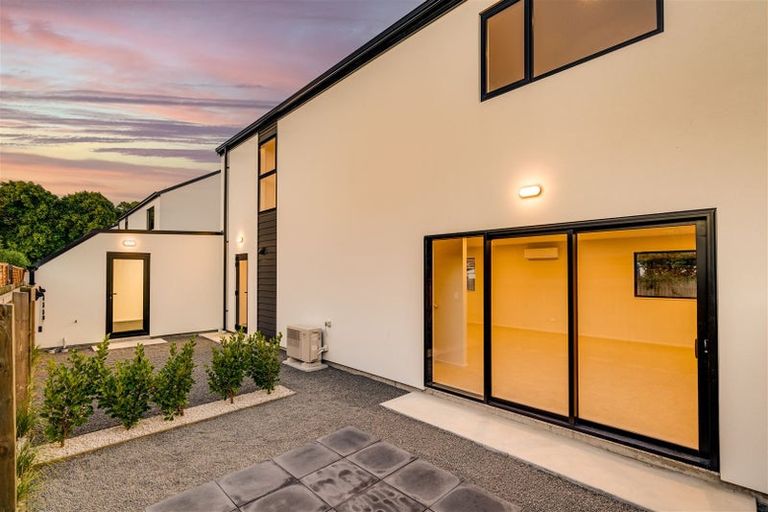 Photo of property in 3/29 Main South Road, Sockburn, Christchurch, 8042